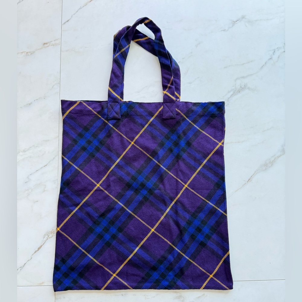 Burberry large tote